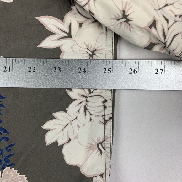 Old Navy Mens Size Large Hawaiian Button Up Shirt Tropical Gray Floral Beach - Picture 5 of 9